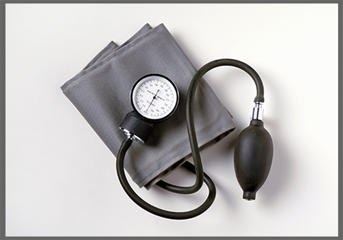 Health-Insurance_th blood pressure cuff